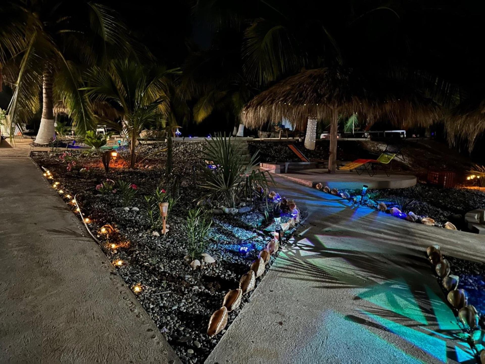 זיהואטנחו Casa Las Palmas Playa La Saladita מראה חיצוני תמונה